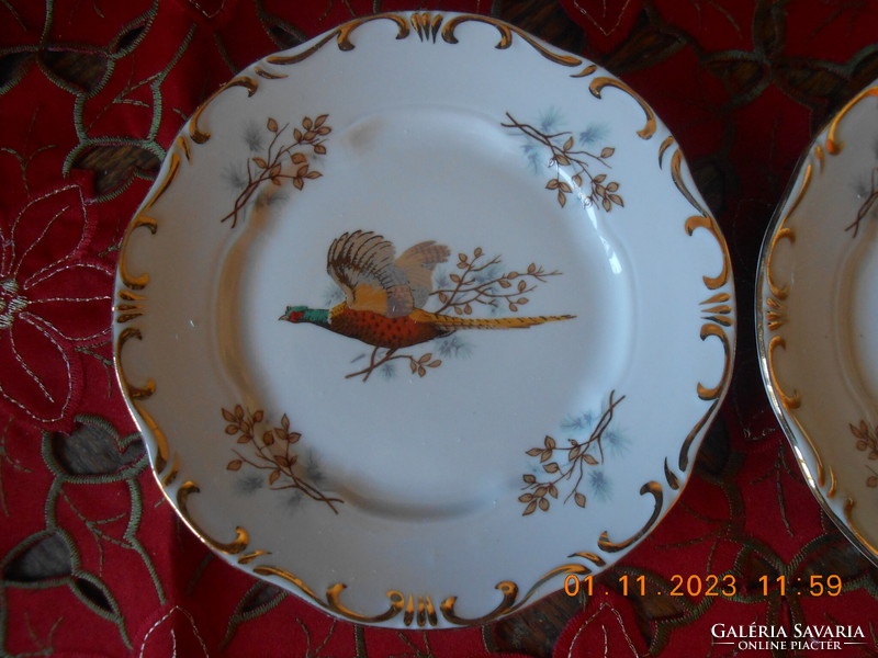 Zsolnay stafír, pheasant cake plate