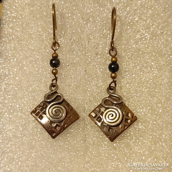 Beautiful copper earrings