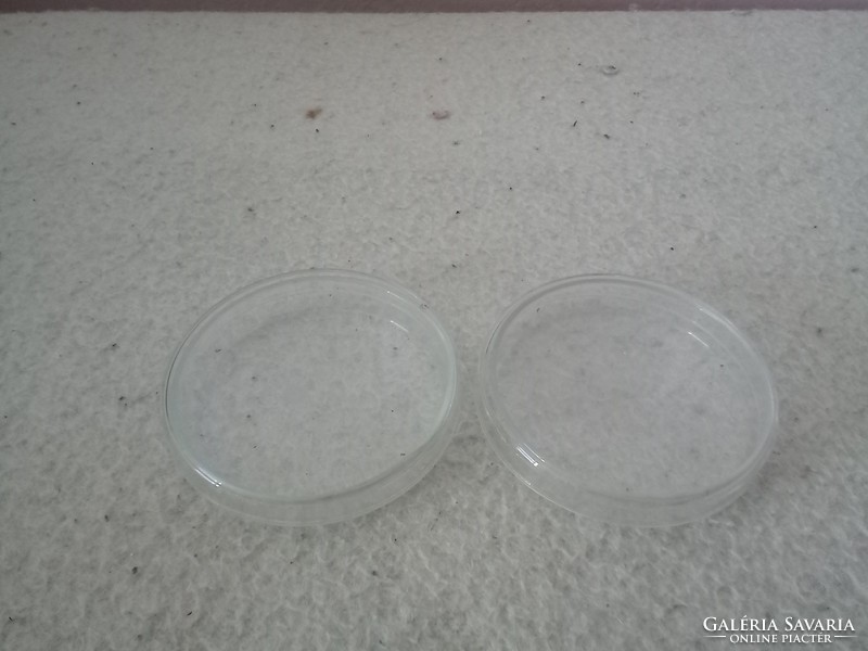 Old petri dishes 8 cm