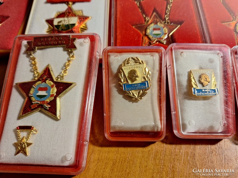 Badges, badges, commemorative medals, 17 pieces for sale together. HUF 5,000
