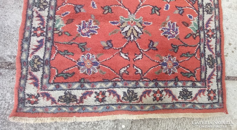Hand-knotted indo kancipur carpet is negotiable