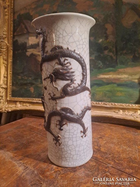 Antique Chinese dragon vase, late 19th century