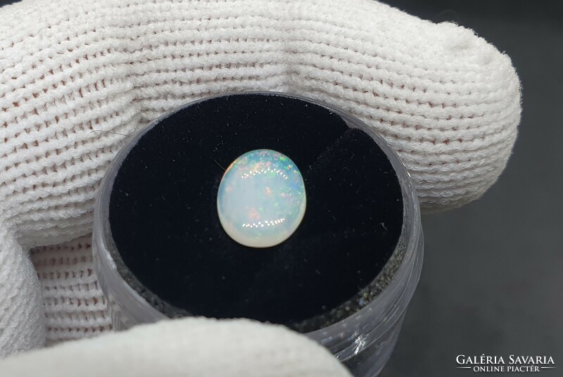 Ethiopian welo opal 1.19 Carats. With certification.