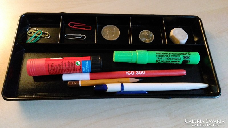 Retro office desk stationery holder, pen holder, eraser holder and pencil holder storage