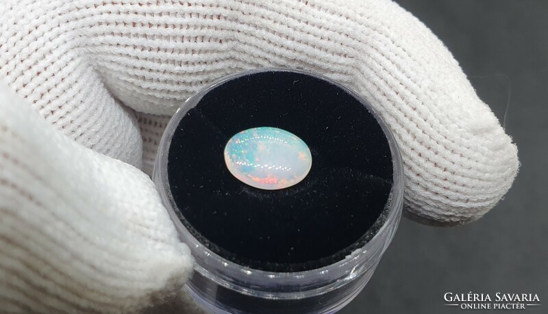 Ethiopian welo opal 1.19 Carats. With certification.