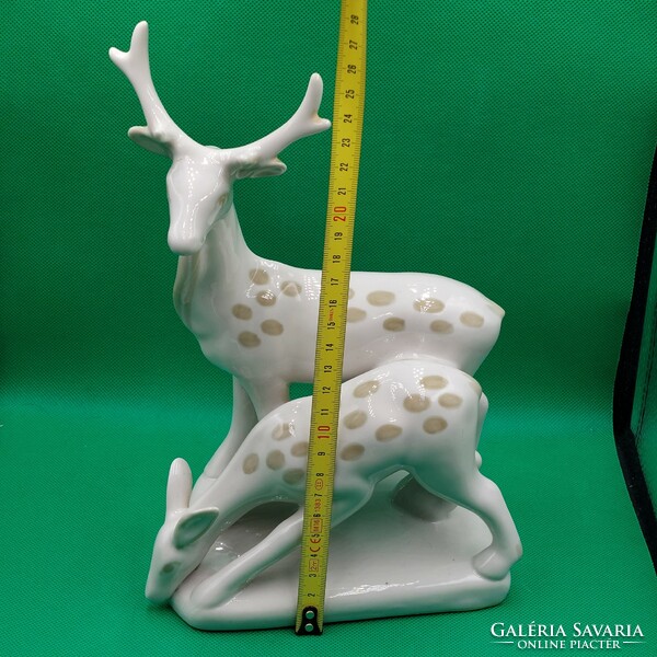 Polonne deer and roe porcelain figure