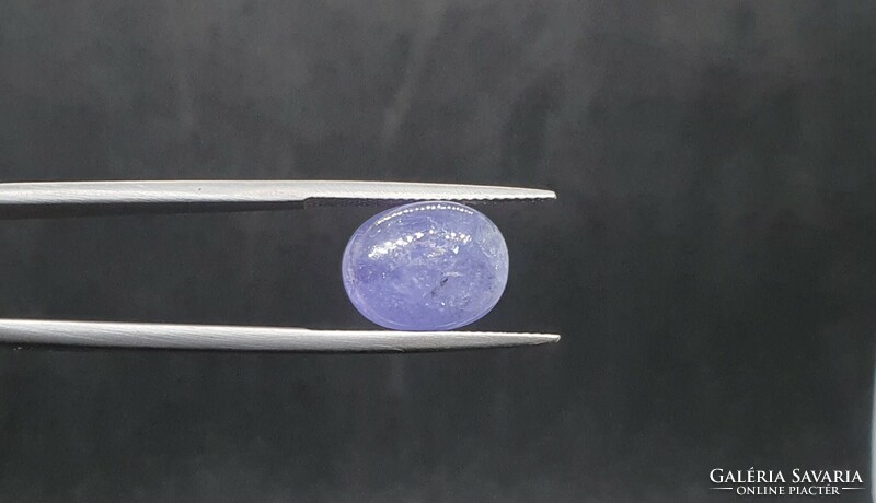Tanzanite cabochon 7.19 Carats. With certification.