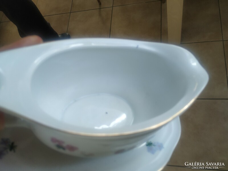 Porcelain table center serving, round serving, sauce bowl for sale! Czech porcelain