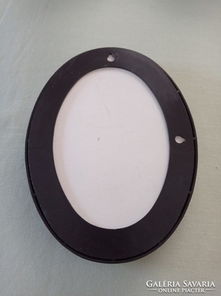 Gobelin picture, in an oval plastic frame, 19 x 14 cm