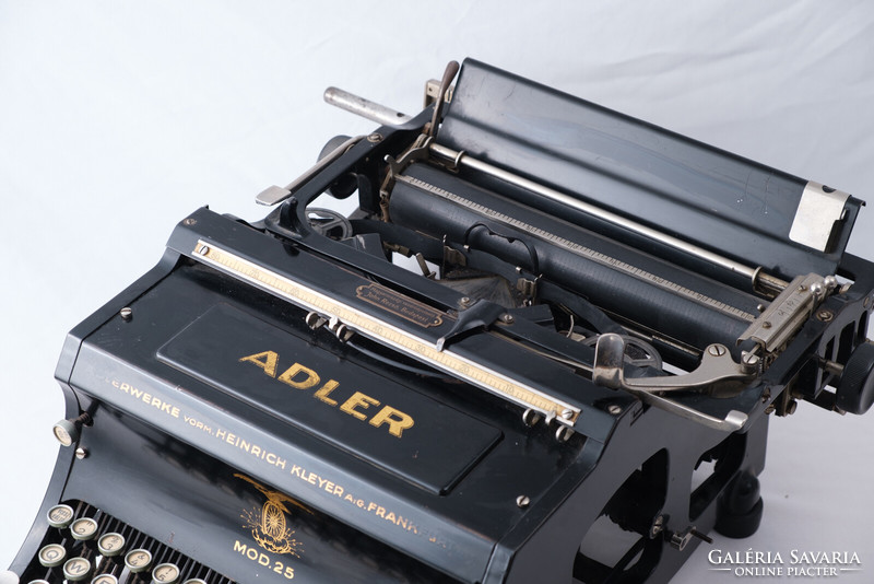 Antik ADLER írógép MOD25 (1925-30 között gyártott)