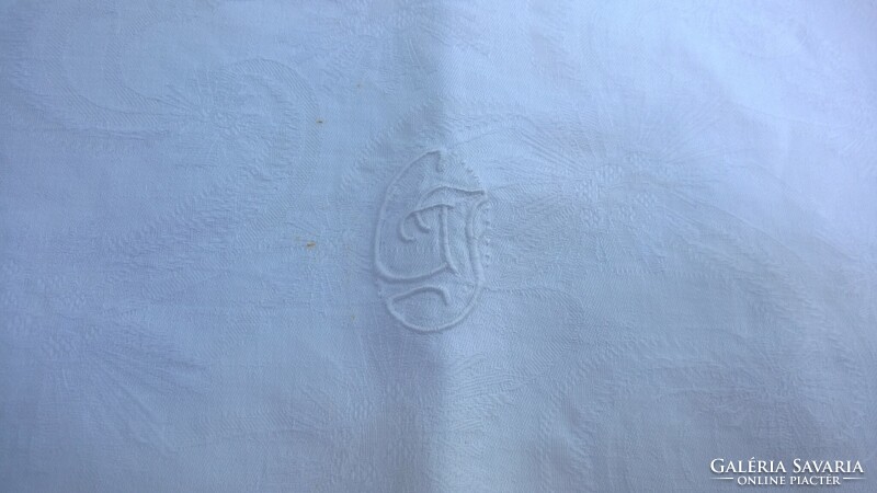 Régi idők- monogramos damaszt  párnahuzat, fehér, 75x96 cm