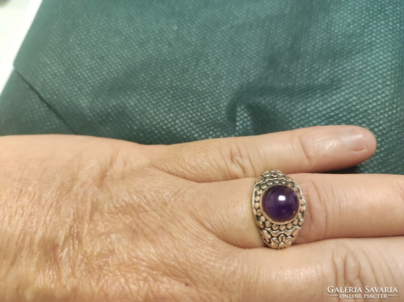 Israeli silver ring with amethyst stone