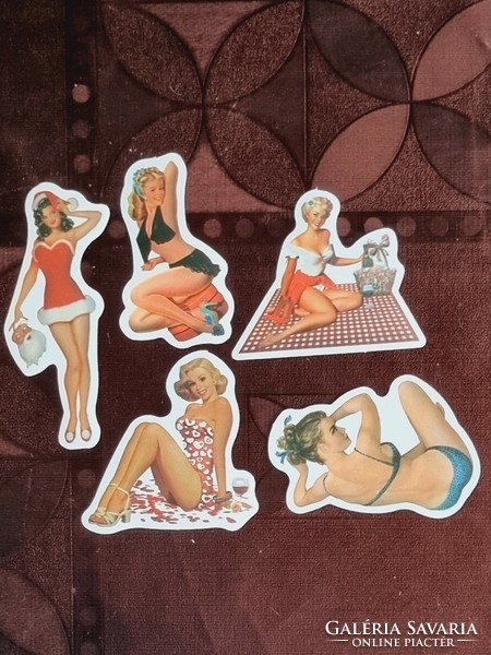 Pack of 5 vintage pin-up stickers (35)
