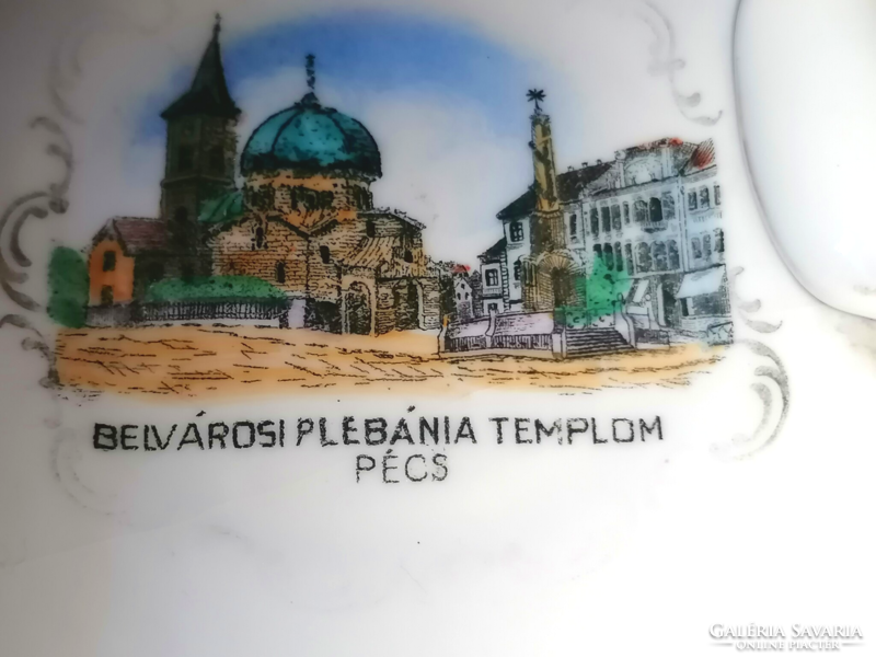 A very rare bowl decorated with an image of the inner-city parish church of Zsolnay