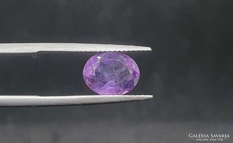 Amethyst oval cut 2.58 Carat. With certification.