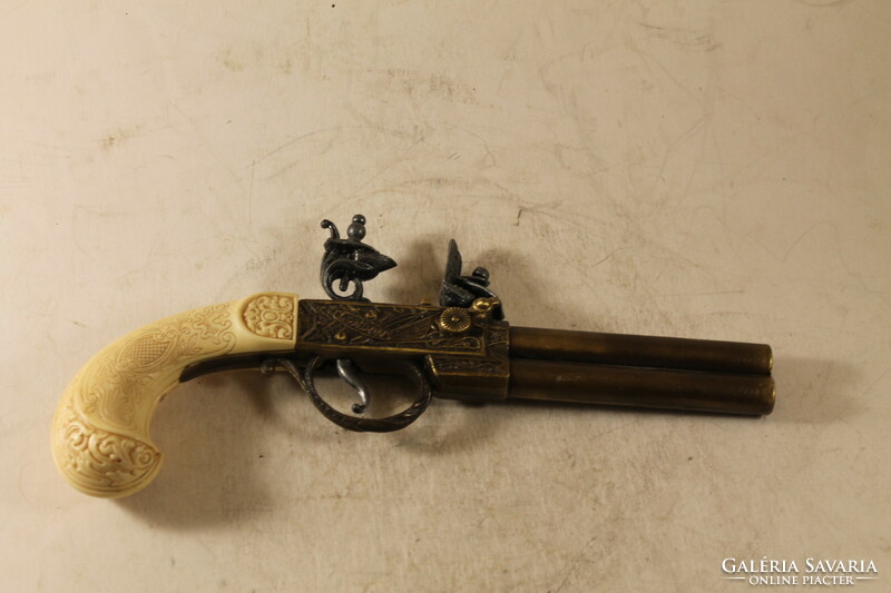 Antik pisztoly replika 212
