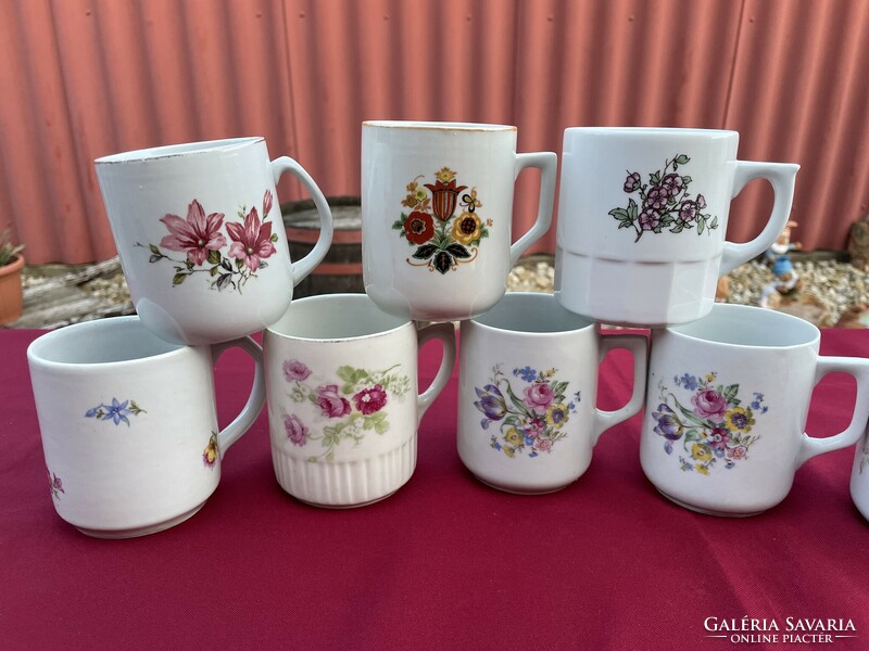 Gyönyörű porcelán bögrék bögre virágos Zsolnay  nosztalgia falusi paraszti dekoráció Gyűjtői