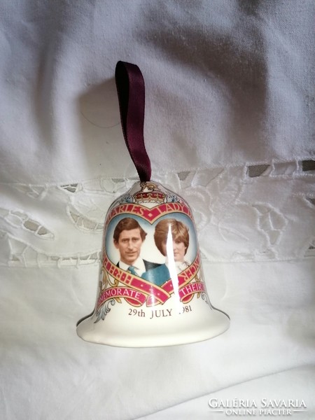Lady Diana és Charles herceg esküvői emlék porcelán illatosító tartó  1981