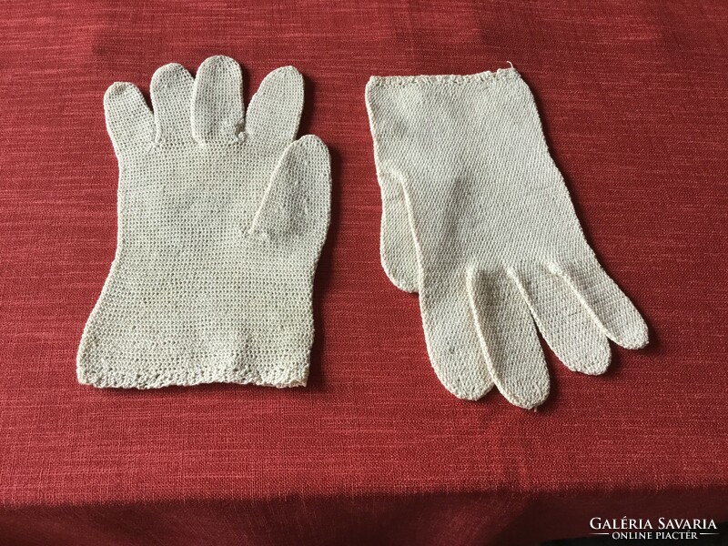 Antique crochet gloves from the 1930s