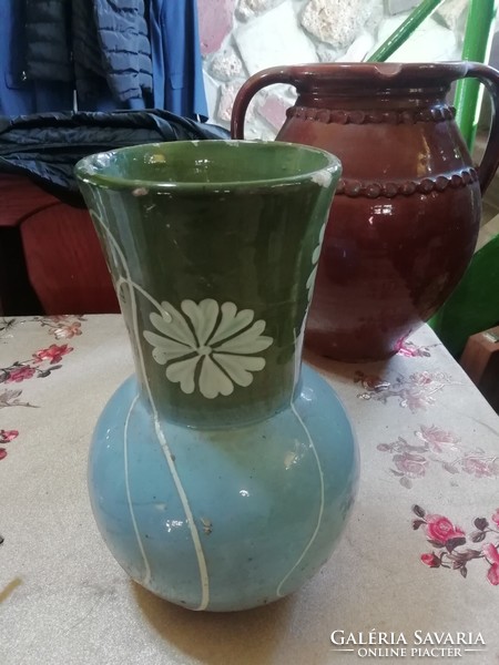 Folk old vase 3. It is in the condition shown in the pictures