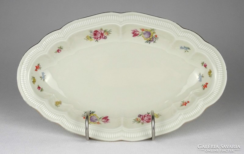 1P331 old butter colored Hutschenreuther porcelain serving bowl 16 x 26 cm