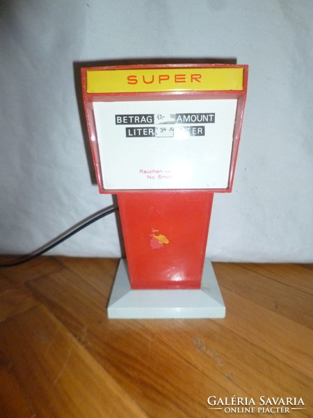 Old retro toy shell fuel well
