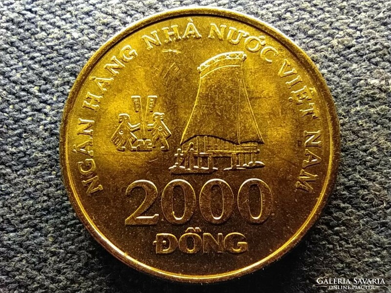 Vietnam 2000 dong 2003 (id69632)