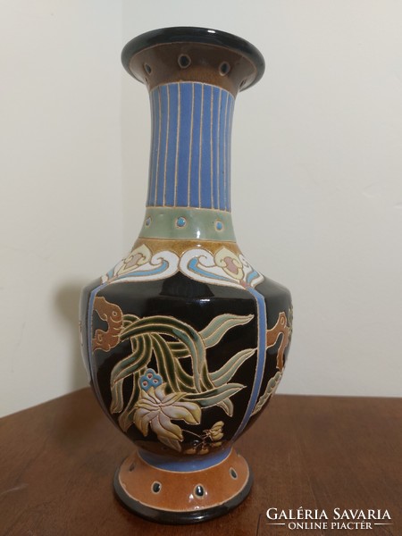 Antique majolica vase (20)