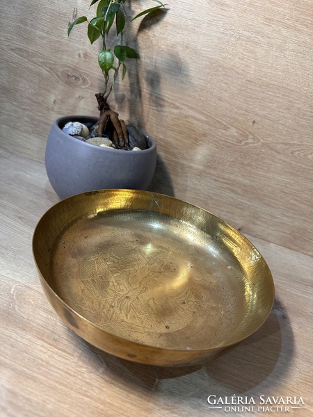 Shiny solid copper bowl with Japanese scratch pattern