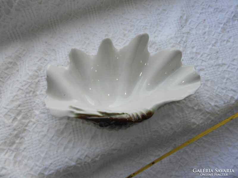 Hollóházi porcelán kagyló tál