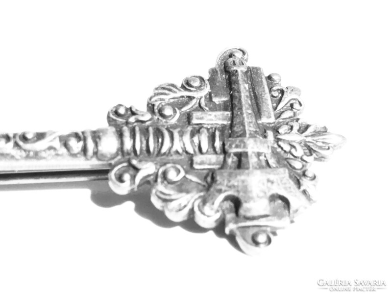 Rare key silver brooch with Eiffel Tower! 49 Mm flawless! Mom's neighborhood! Transfer and mail!