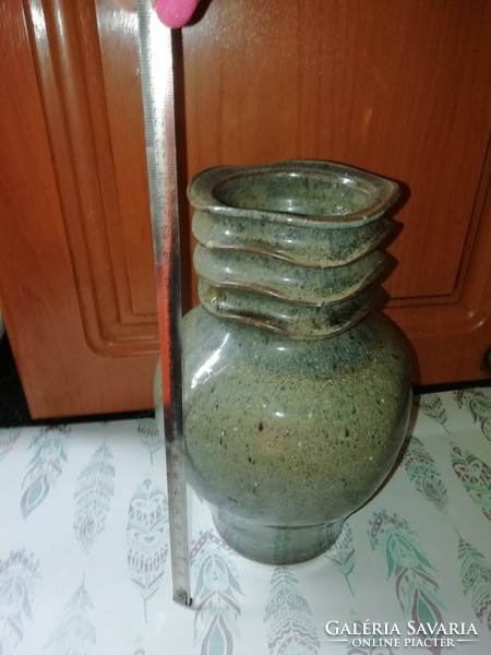 Ceramic vase 46. It is in the condition shown in the pictures