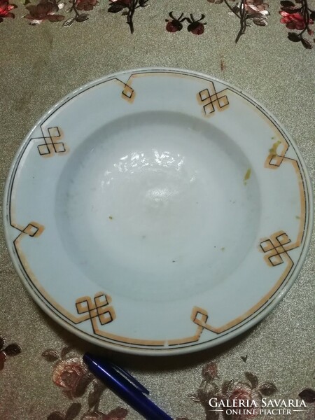 Antik porcelán tányér 35. képeken látható állapotban