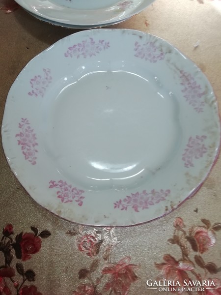 Zsolnay porcelán tányér Antik 40.képeken látható állapotban