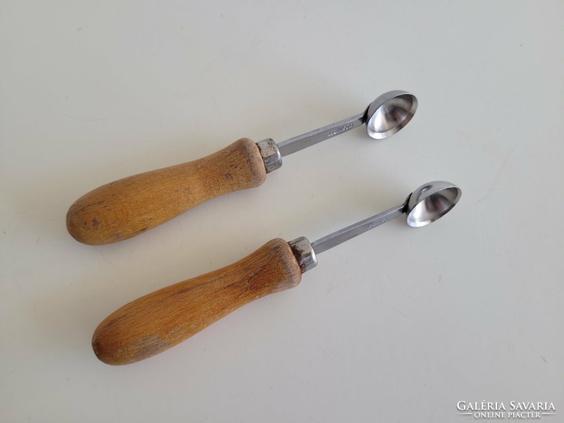 2 old pastry tools