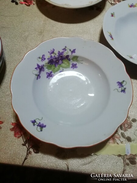 Zsolnay porcelán tányér Antik 31. képeken látható állapotban