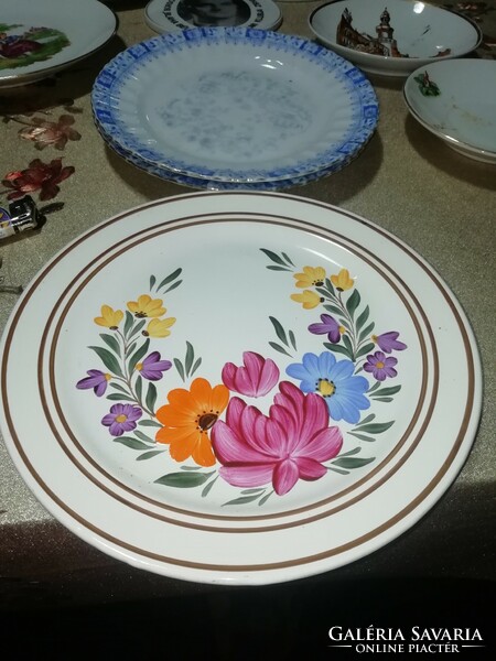 Virágos tányér 5.Jelzett .a képeken látható állapotban