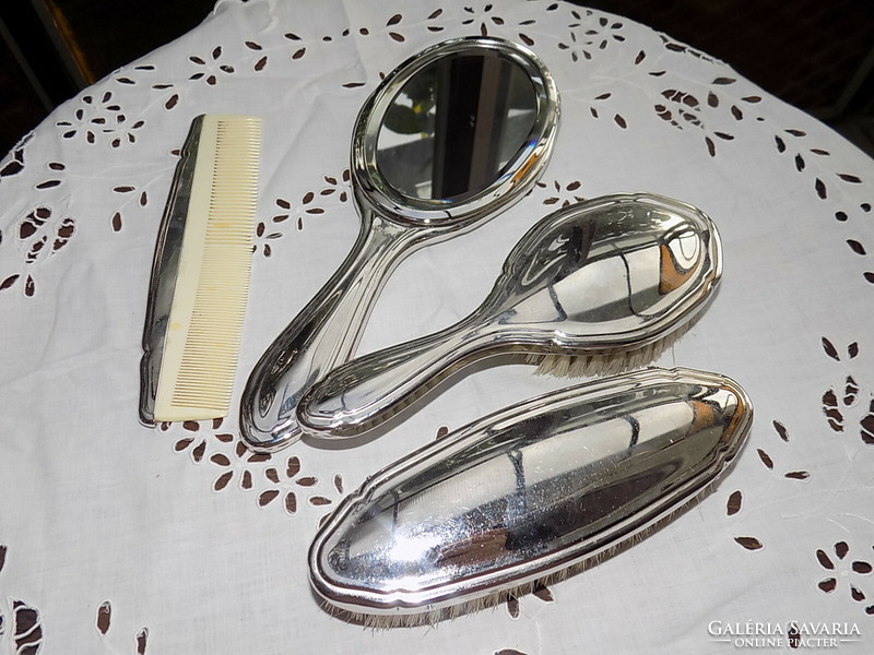 Marked fabulous art deco toilet set, hand mirror, hair brush, clothes brush, comb, very nice condition