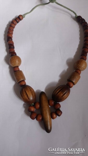 Unisex brown necklace, short chain wooden beaded jewelry