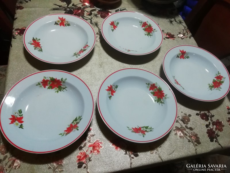 Zsolnay porcelán tányérok 5.db 24.. a képeken látható állapotban