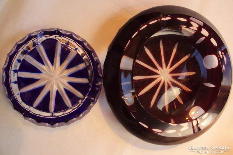 2 pcs. Burgundy and blue crystal ashtray...Sold together.