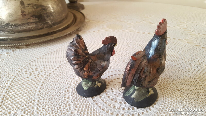 Ceramic hen and rooster couple, decoration