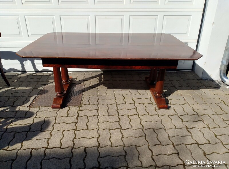 Biedermeier Mahagóni szalon asztal, tárgyaló asztal, ebédlő asztal