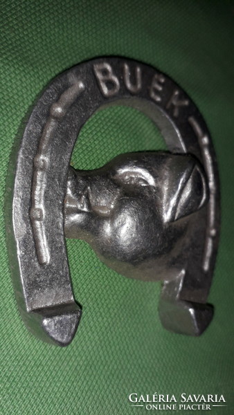 Antik AUTÓS fém kisebb fém öntvény újévi szerencsehozó lópatkó malaccal 7 x 6 cm a képek szerint