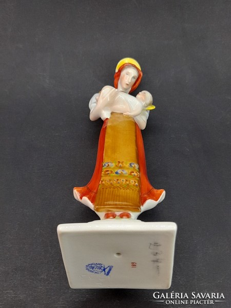 Matyó Madonna of Herend, 18 cm