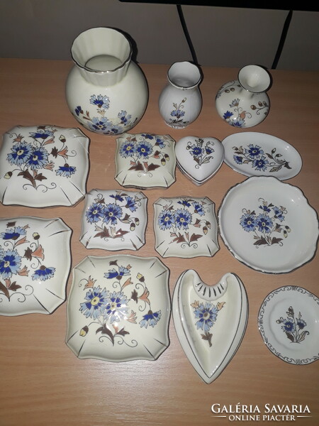 Zsolnay búzavirágos porcelánok