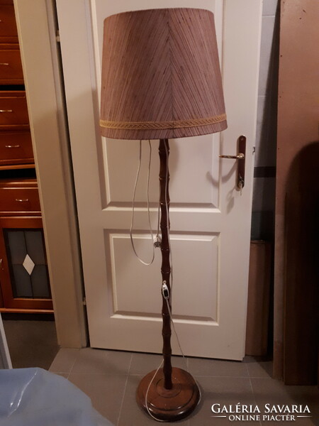 Retro floor lamp with twisted column