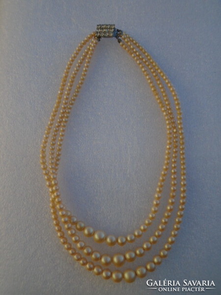 Antik három soros gyöngy collier az 50- 60a s évekből hibátlan kiváló ajándéknak is cca 50 gramm