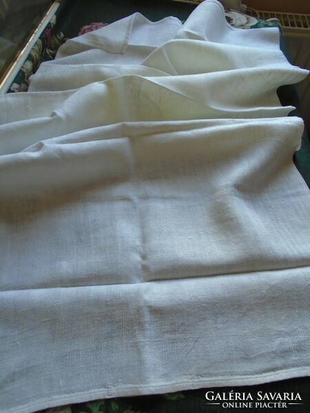 New, soft cotton towel 109 x 48 cm.