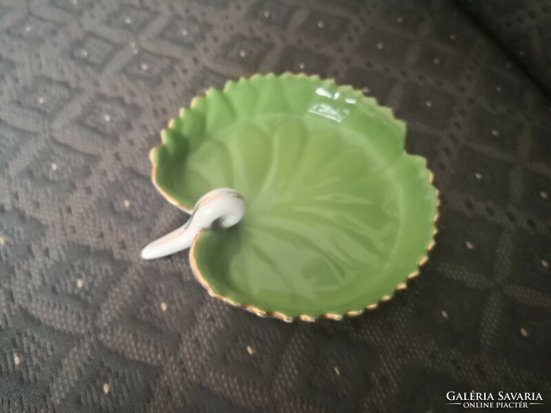 Antique water lily leaf bowl from Herend, large size